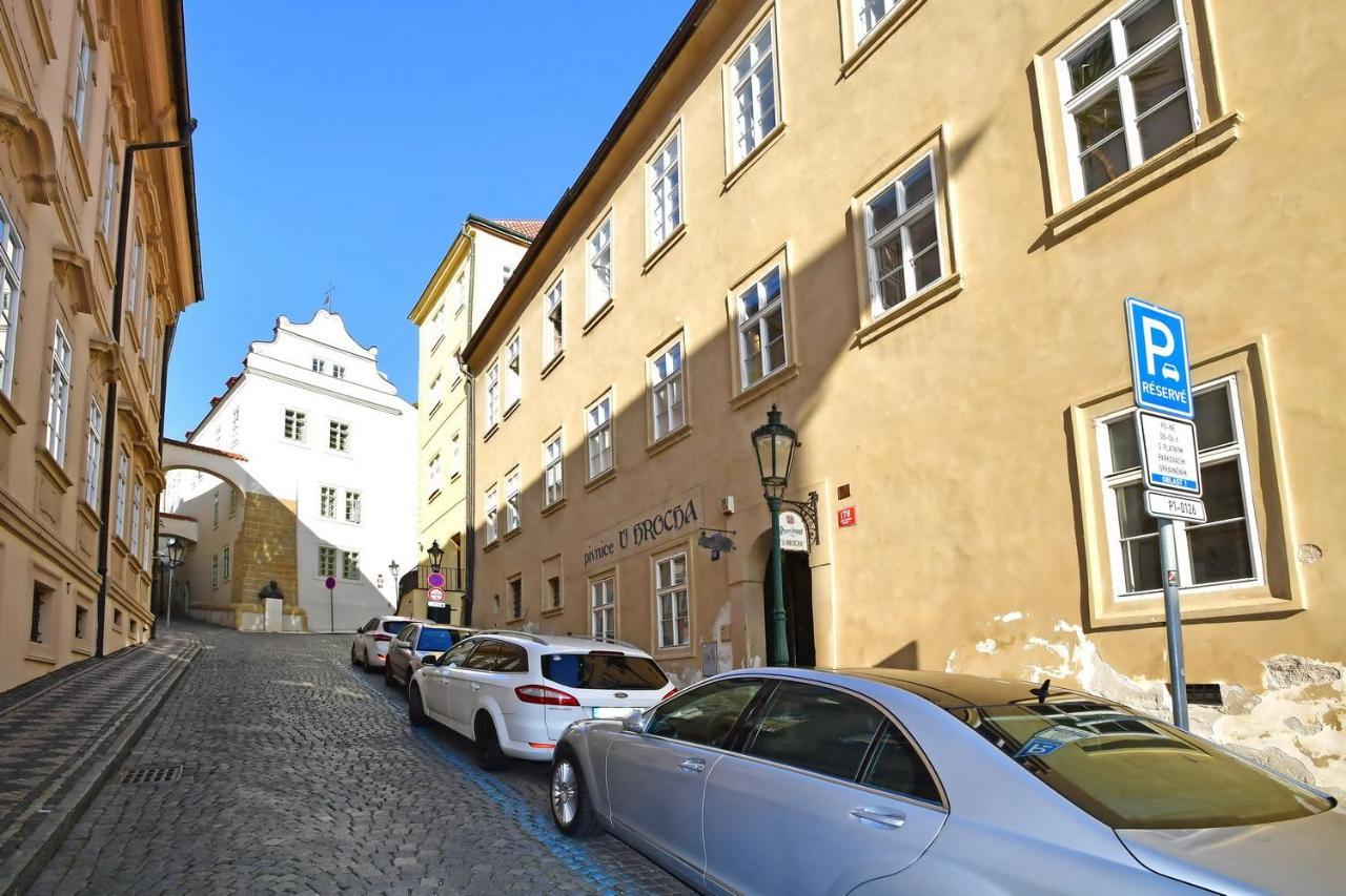Lovely Little Cosy Apt In Praga Exterior foto